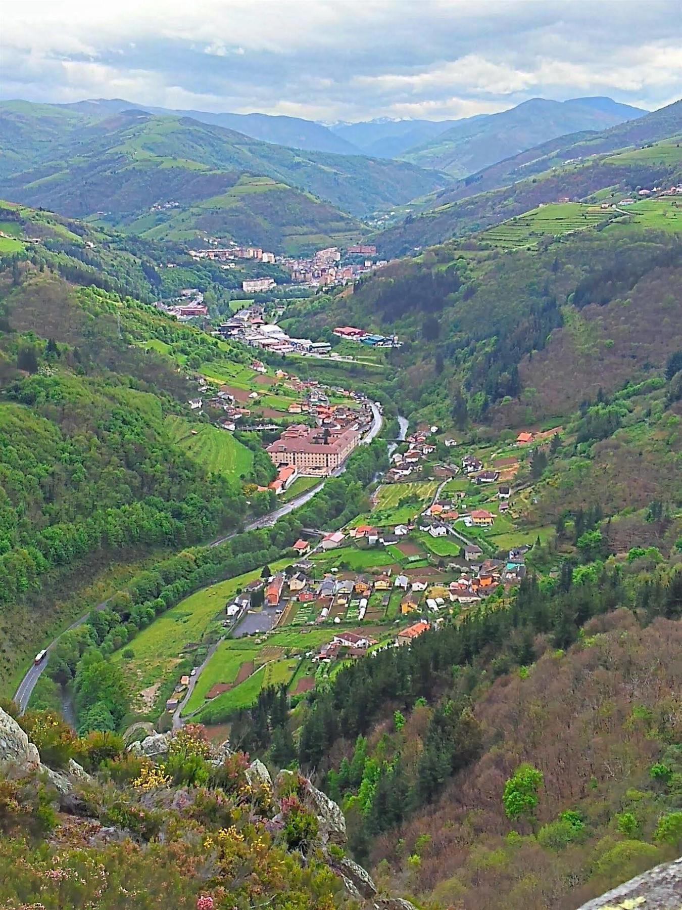Hotel Penagrande Cangas De Narcea Zewnętrze zdjęcie