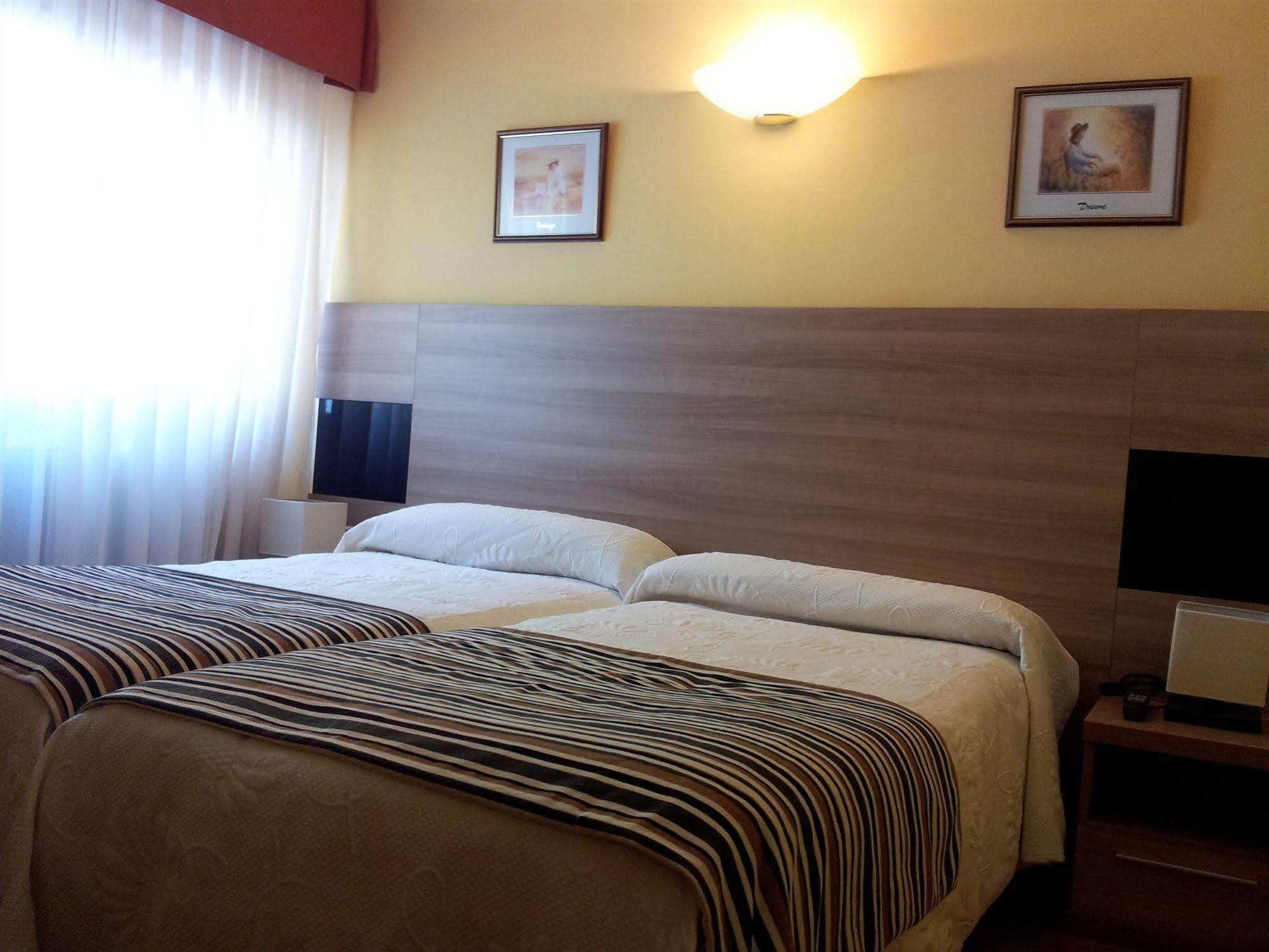 Hotel Penagrande Cangas De Narcea Zewnętrze zdjęcie
