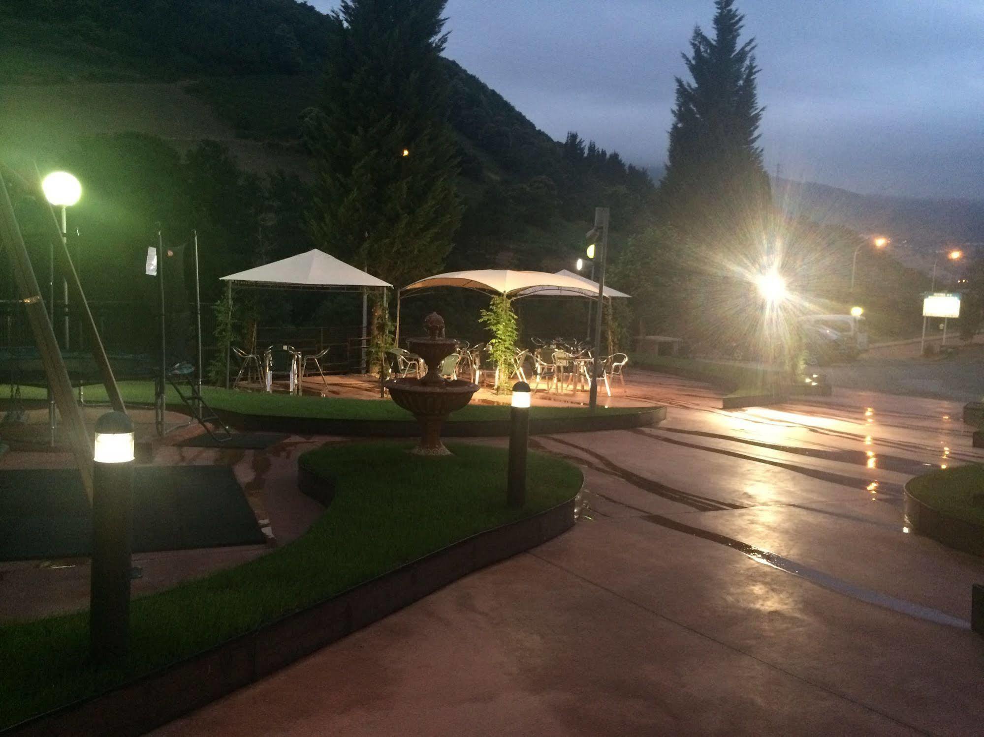 Hotel Penagrande Cangas De Narcea Zewnętrze zdjęcie